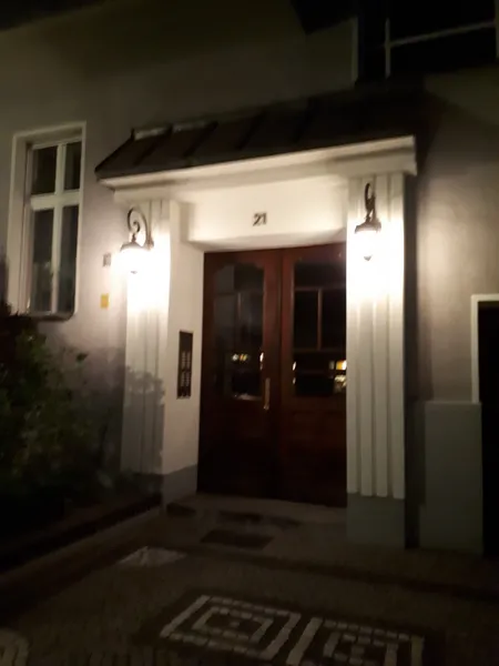 Gepflegte 3-Zimmer-Wohnung mit Balkon in Charllotemburg  Berlin — photo 1